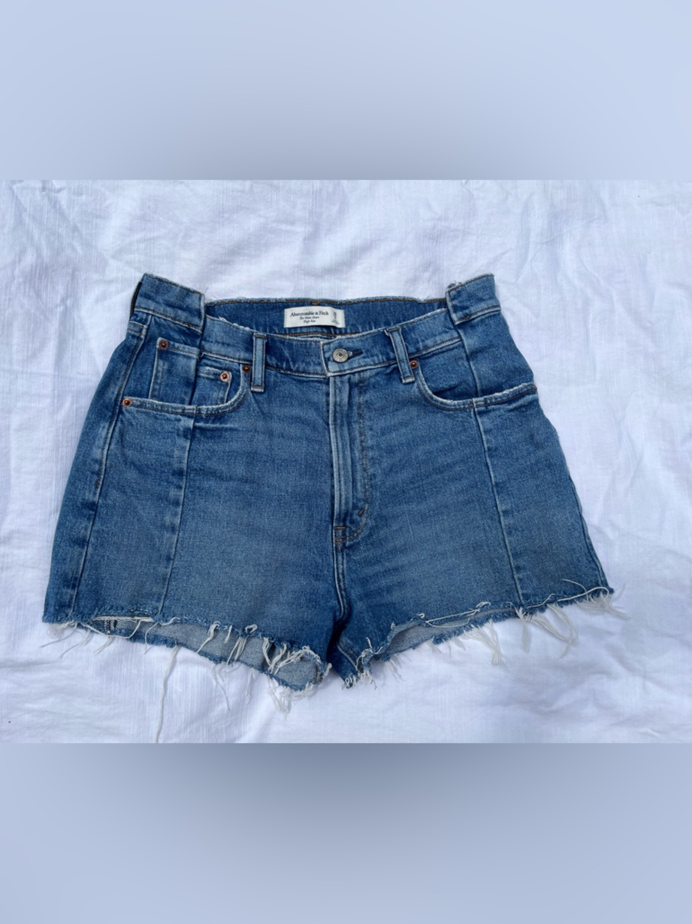 Abercrombie & Fitch The Mom Shorts High Rise